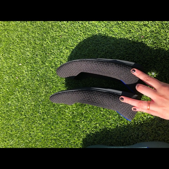 Black Honeycomb Rothy’s (runs small) - Picture 6 of 6
